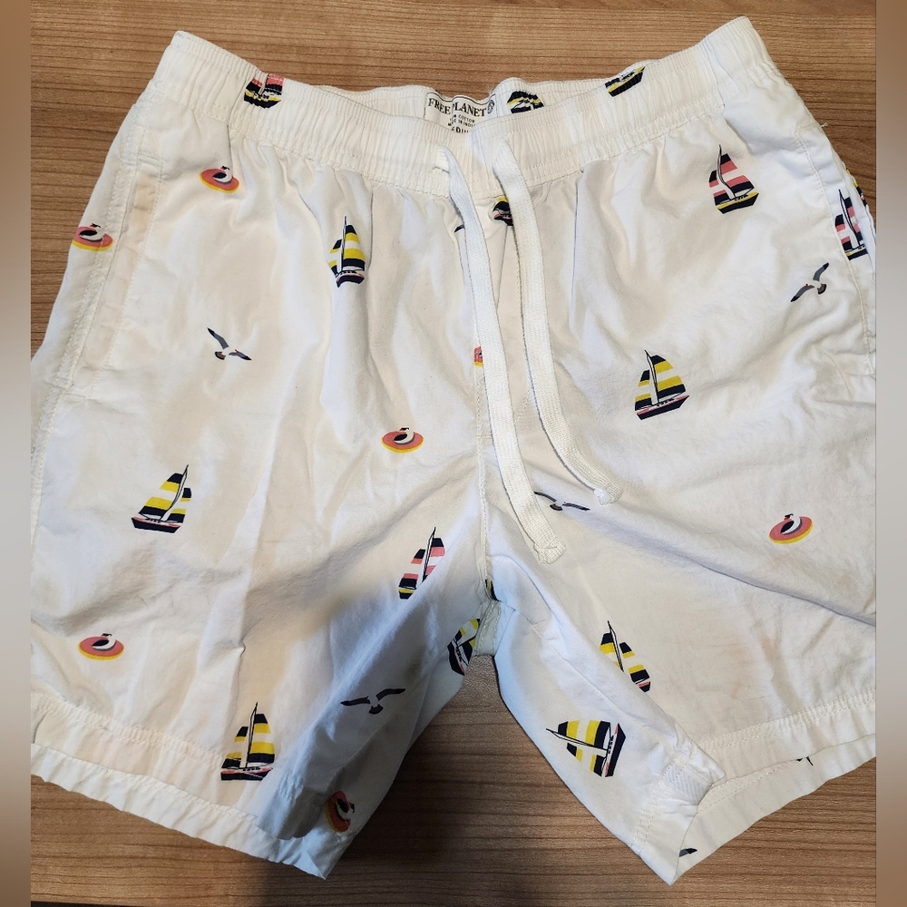 Free Planet cotton shorts